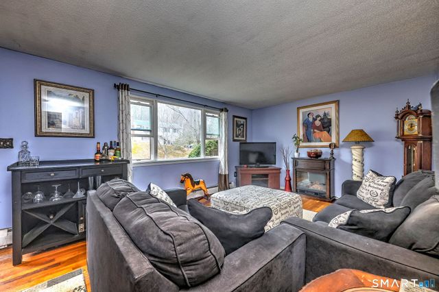 34 Tara Drive, Glastonbury, CT 06033