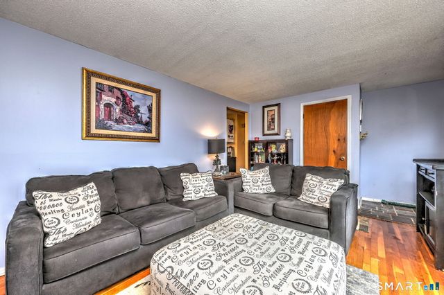 34 Tara Drive, Glastonbury, CT 06033