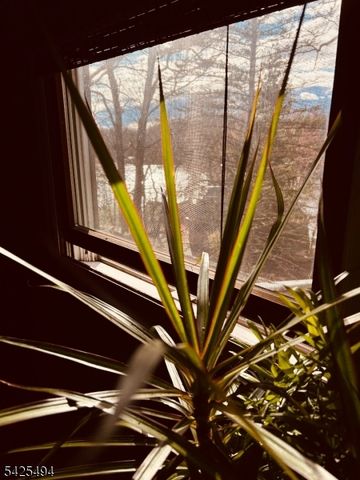 69 Lindys Dr, West Milford Twp., NJ 07480