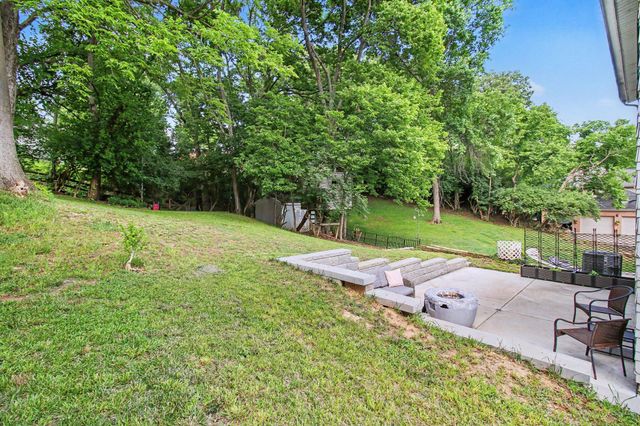27 Tower Hill Road, Fort Thomas, KY 41075