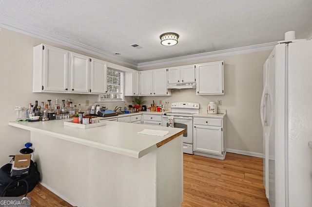 644 Laufin Court, Lawrenceville, GA 30043