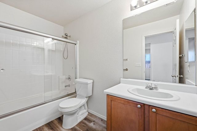 3214 N Santa Cruz Rd, West Sacramento, CA 95691