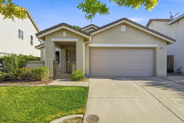 3214 N Santa Cruz Rd, West Sacramento, CA 95691