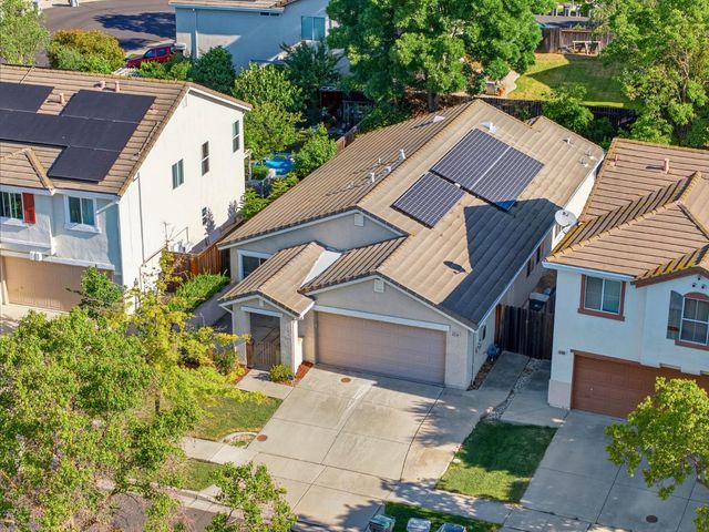 3214 N Santa Cruz Rd, West Sacramento, CA 95691