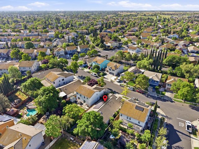 3214 N Santa Cruz Rd, West Sacramento, CA 95691