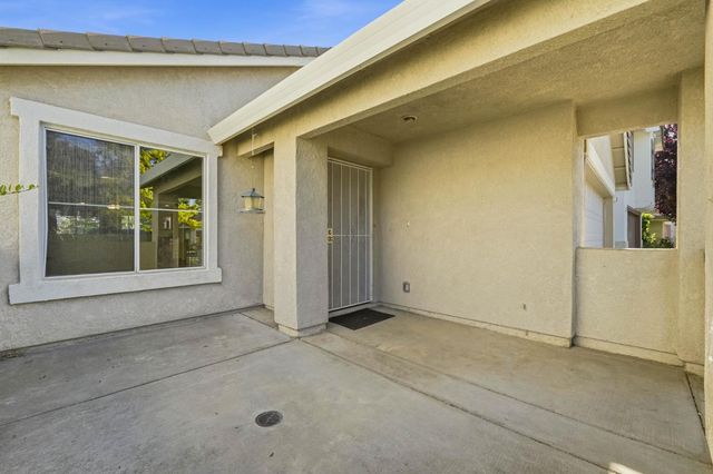 3214 N Santa Cruz Rd, West Sacramento, CA 95691