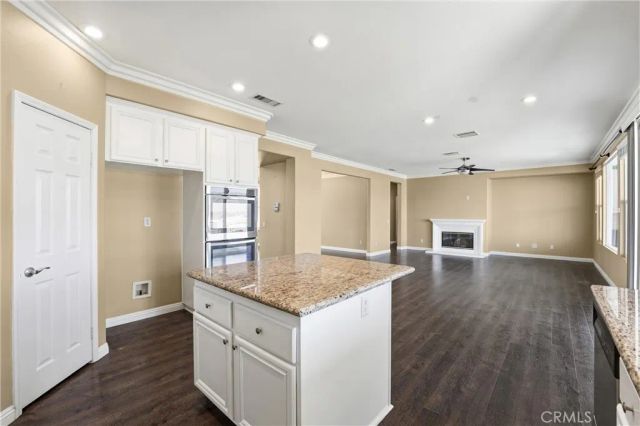 950 Manor Way, Corona, CA 92882
