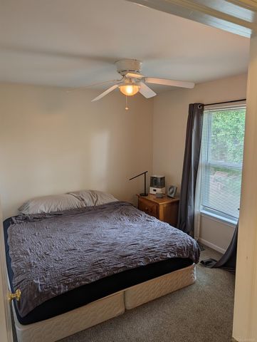 901 S Winding Drive, Waterford, MI 48328