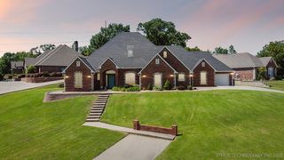 316 E 44th Street, Sand Springs, OK 74063