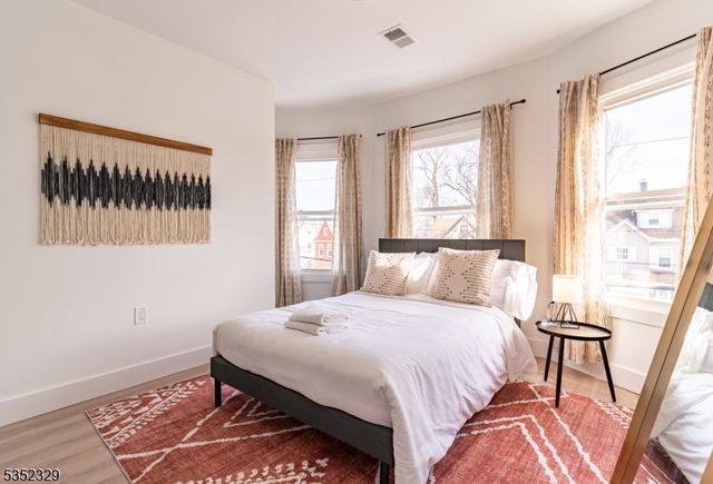 429 Devon St, Kearny Town, NJ 07032