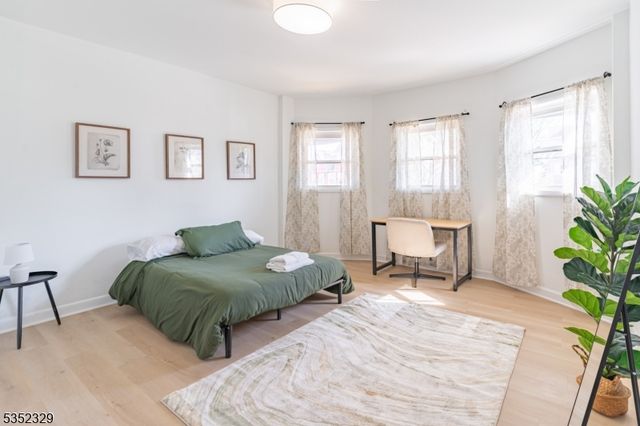 429 Devon St, Kearny Town, NJ 07032
