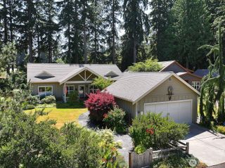 1050 Village Loop, Langley, WA 98260