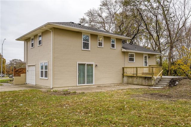 10200 Blue Ridge Boulevard, Kansas City, MO 64134