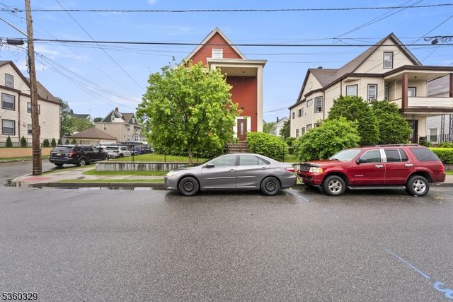 47 Mahar Ave, Clifton City, NJ 07011