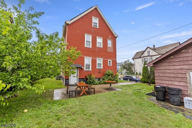 47 Mahar Ave, Clifton City, NJ 07011