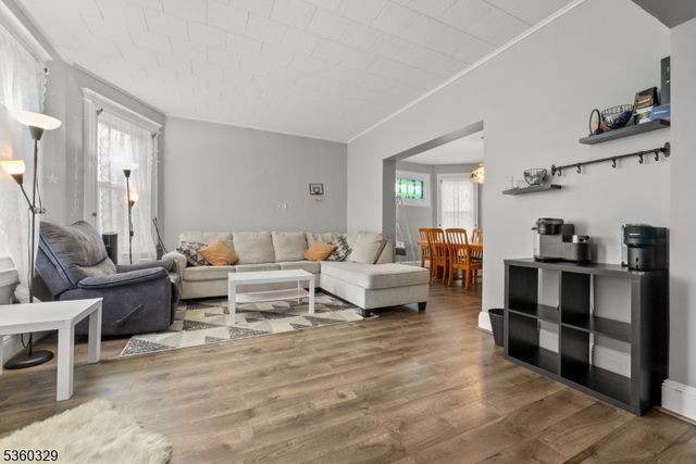 47 Mahar Ave, Clifton City, NJ 07011