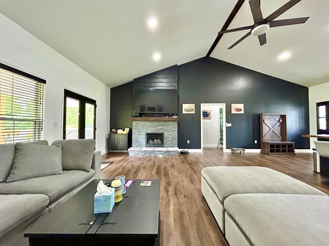 98 Spring View Drive, Somerset, KY 42503