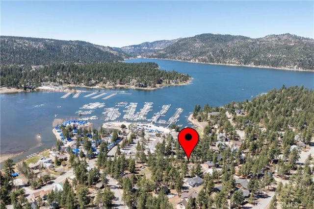 351 Edgemoor, Big Bear Lake, CA 92315