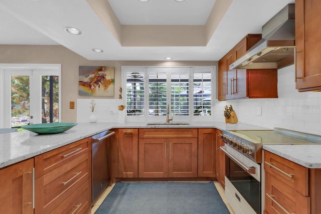 318 VALLEY DRIVE, Longwood, FL 32779