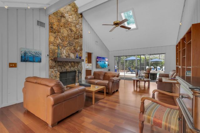 318 VALLEY DRIVE, Longwood, FL 32779