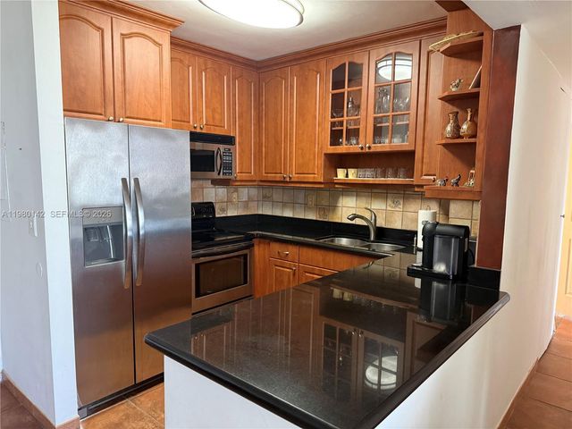 7441 Wayne Ave 9C, Miami Beach, FL 33141