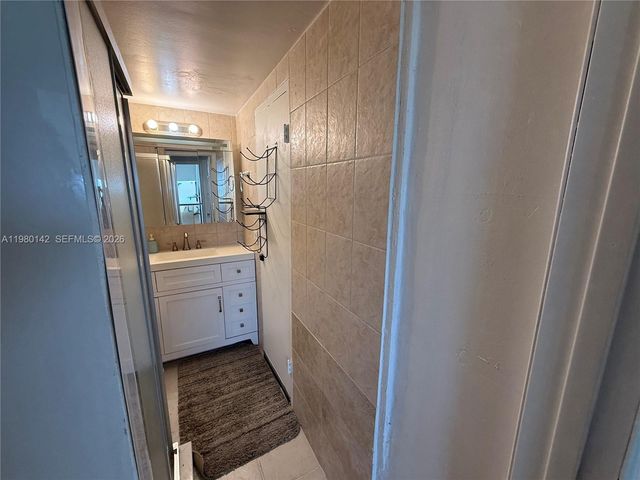 7441 Wayne Ave 9C, Miami Beach, FL 33141