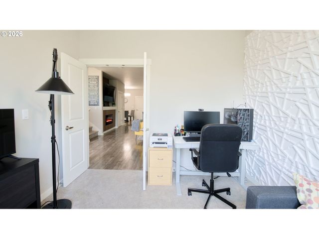 5249 Se DAVIS Rd, Hillsboro, OR 97123