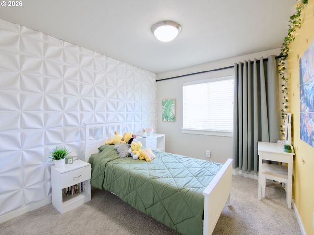 5249 Se DAVIS Rd, Hillsboro, OR 97123
