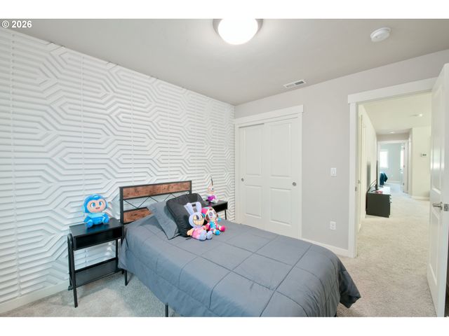 5249 Se DAVIS Rd, Hillsboro, OR 97123