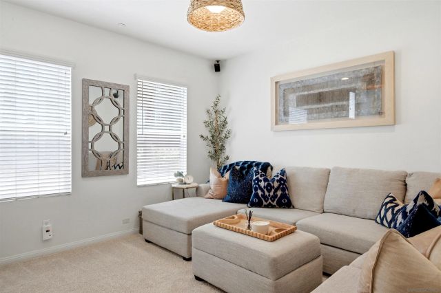 10542 Sanshey Lane 124, San Diego, CA 92127