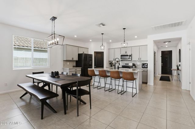 17790 W Villa Chula Lane, Surprise, AZ 85387