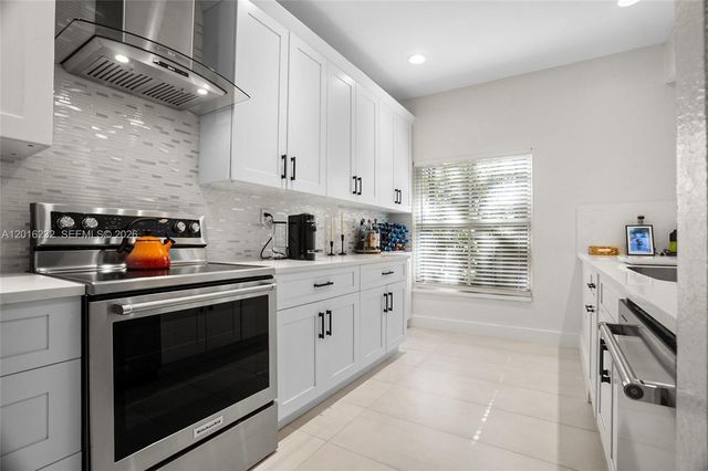 3158 Merrick Ter 1701, Margate, FL 33063