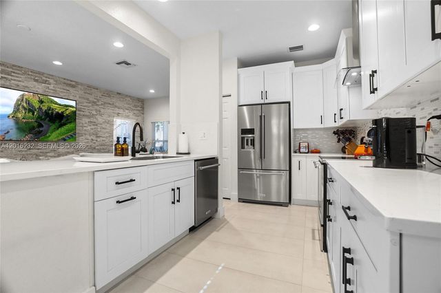 3158 Merrick Ter 1701, Margate, FL 33063