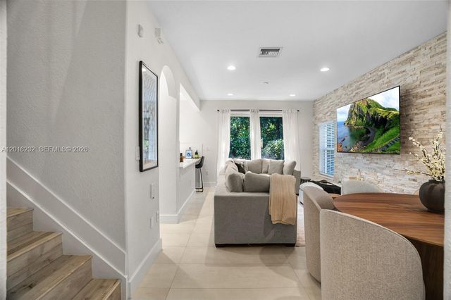 3158 Merrick Ter 1701, Margate, FL 33063