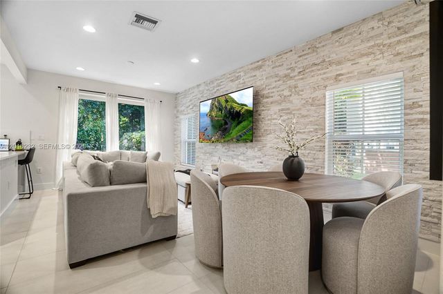 3158 Merrick Ter 1701, Margate, FL 33063