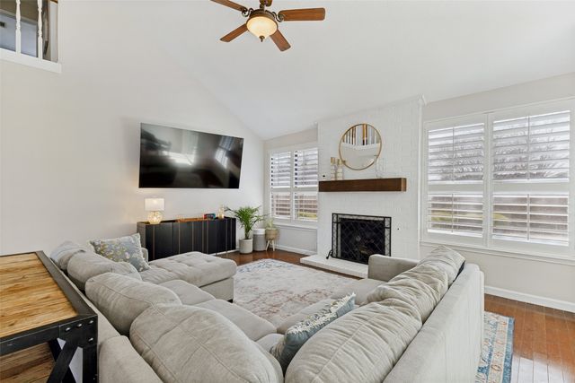 2028 Robin Hill Lane, Carrollton, TX 75007