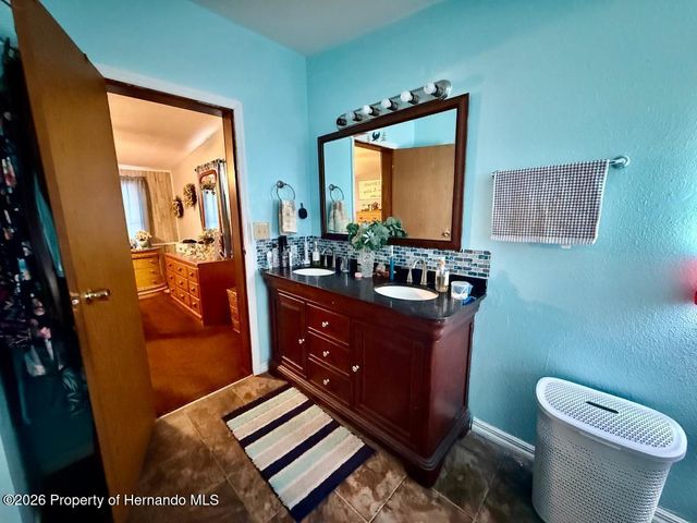 11340 SW 28th Way, Webster, FL 33597