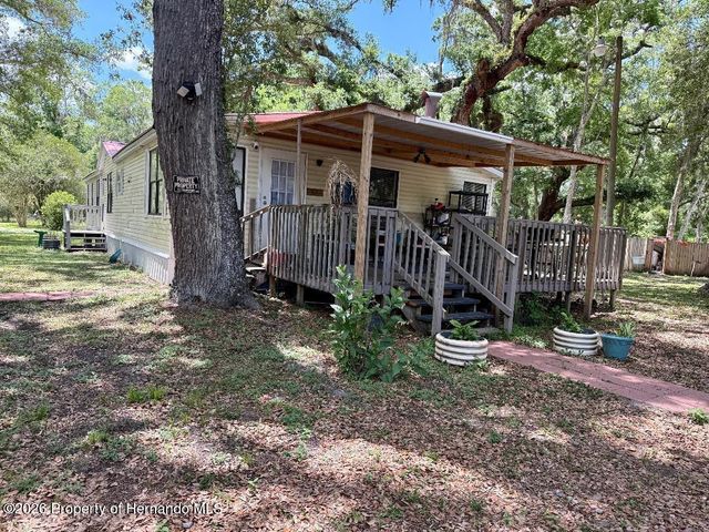 11340 SW 28th Way, Webster, FL 33597