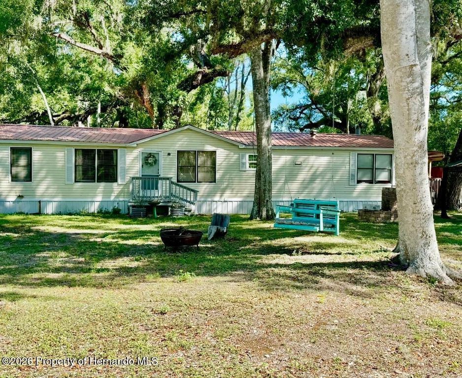11340 SW 28th Way, Webster, FL 33597