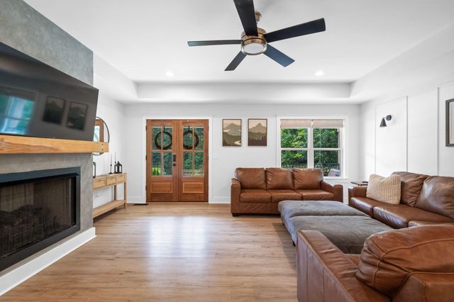 2089 Hudlow Loop Road, Dunlap, TN 37327