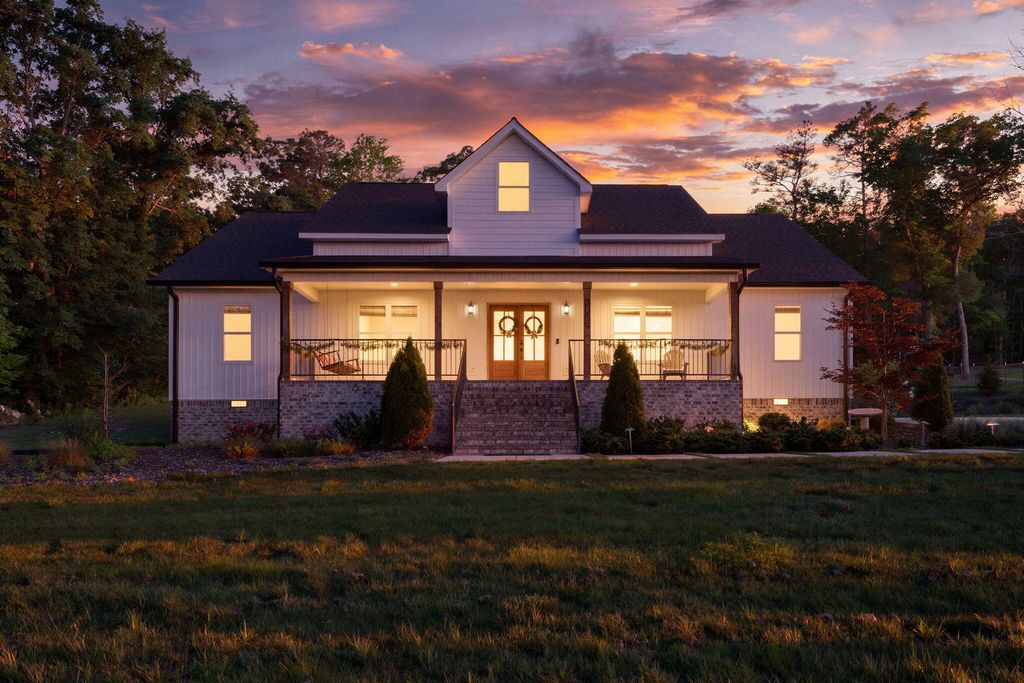 2089 Hudlow Loop Road, Dunlap, TN 37327