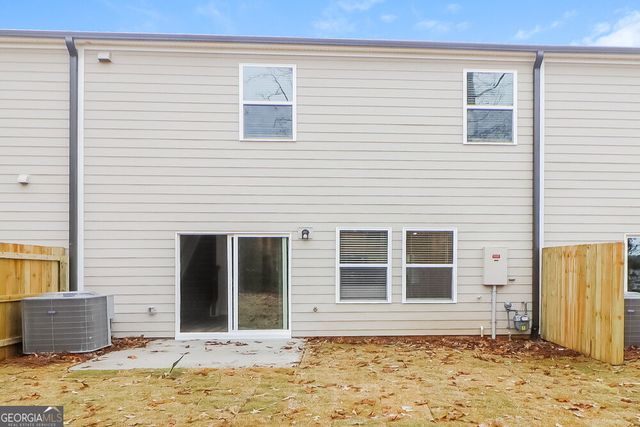 1565 Villageside Court, Lawrenceville, GA 30043