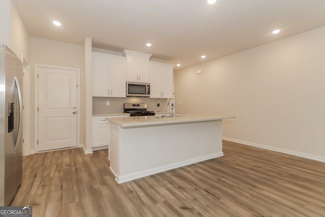 1565 Villageside Court, Lawrenceville, GA 30043