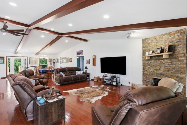 211 E Bay Drive, Bridgeport, TX 76426