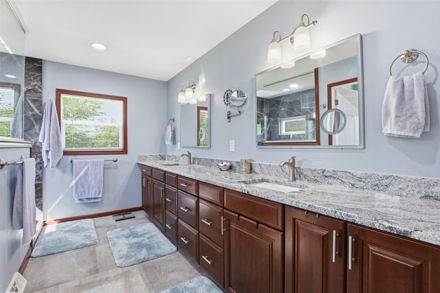 211 E Bay Drive, Bridgeport, TX 76426