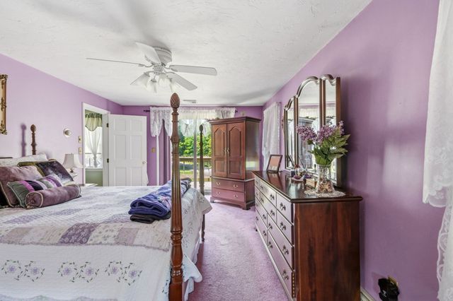 279 Central St 279, East Bridgewater, MA 02333