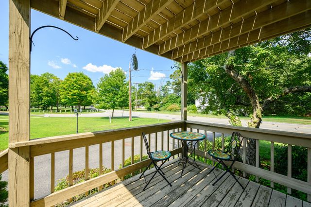 279 Central St 279, East Bridgewater, MA 02333