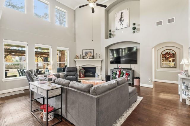 2187 Graystone Hills Drive, Conroe, TX 77304