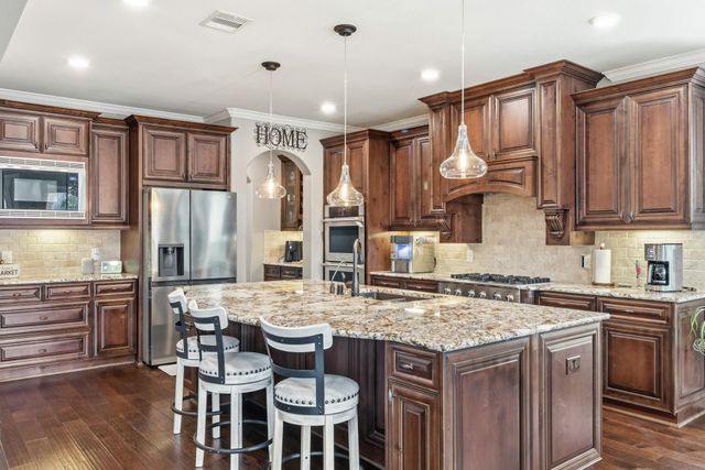 2187 Graystone Hills Drive, Conroe, TX 77304