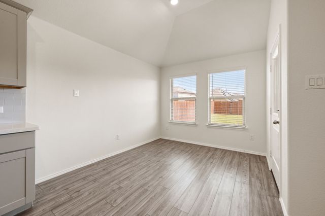 813 Amberwood Court, Fort Worth, TX 76052